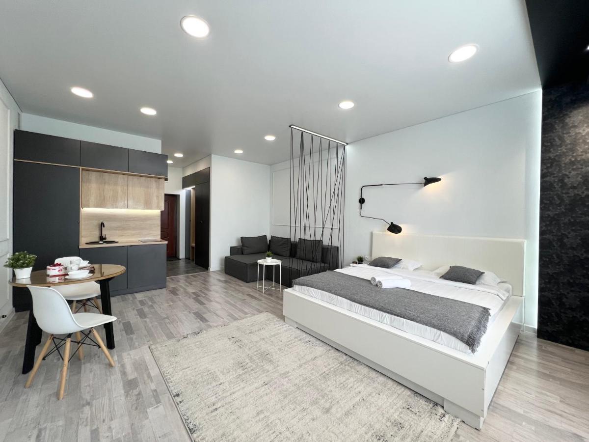 Апартаменты Lux Pavlodar Ngoại thất bức ảnh
