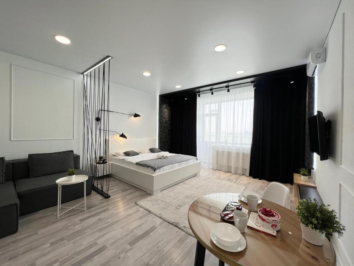 Апартаменты Lux Pavlodar Ngoại thất bức ảnh
