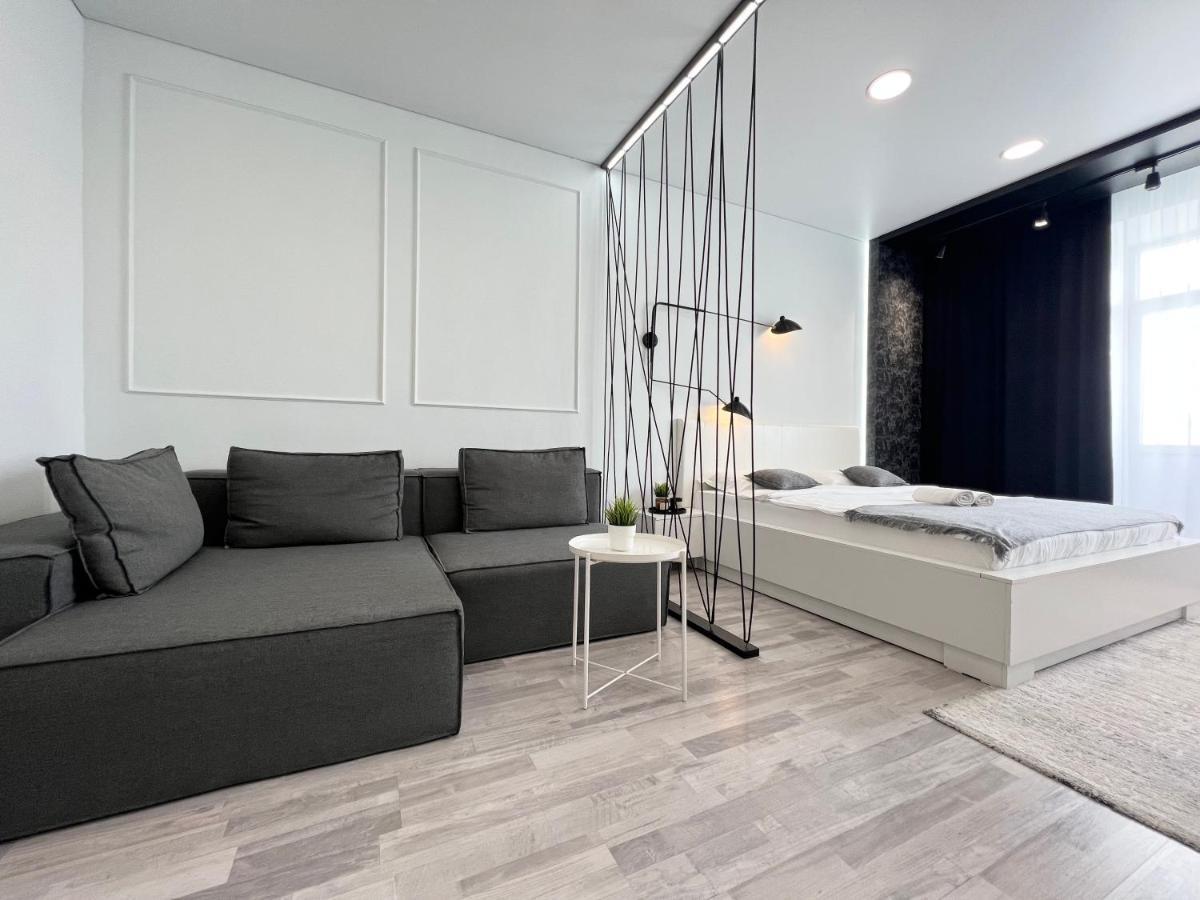 Апартаменты Lux Pavlodar Ngoại thất bức ảnh